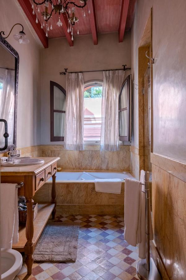 Exclusiva Casa En El Centro Historico De Sevilla Экстерьер фото